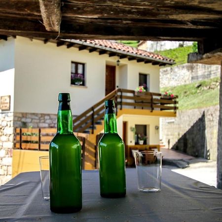 Apartamentos 'Los Balcones De Nieda 2' Onís Esterno foto