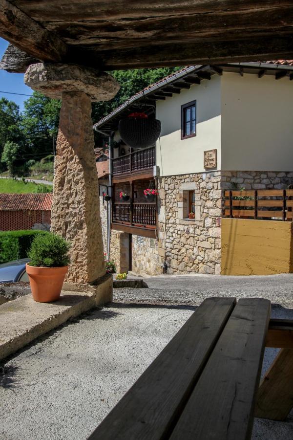 Apartamentos 'Los Balcones De Nieda 2' Onís Esterno foto