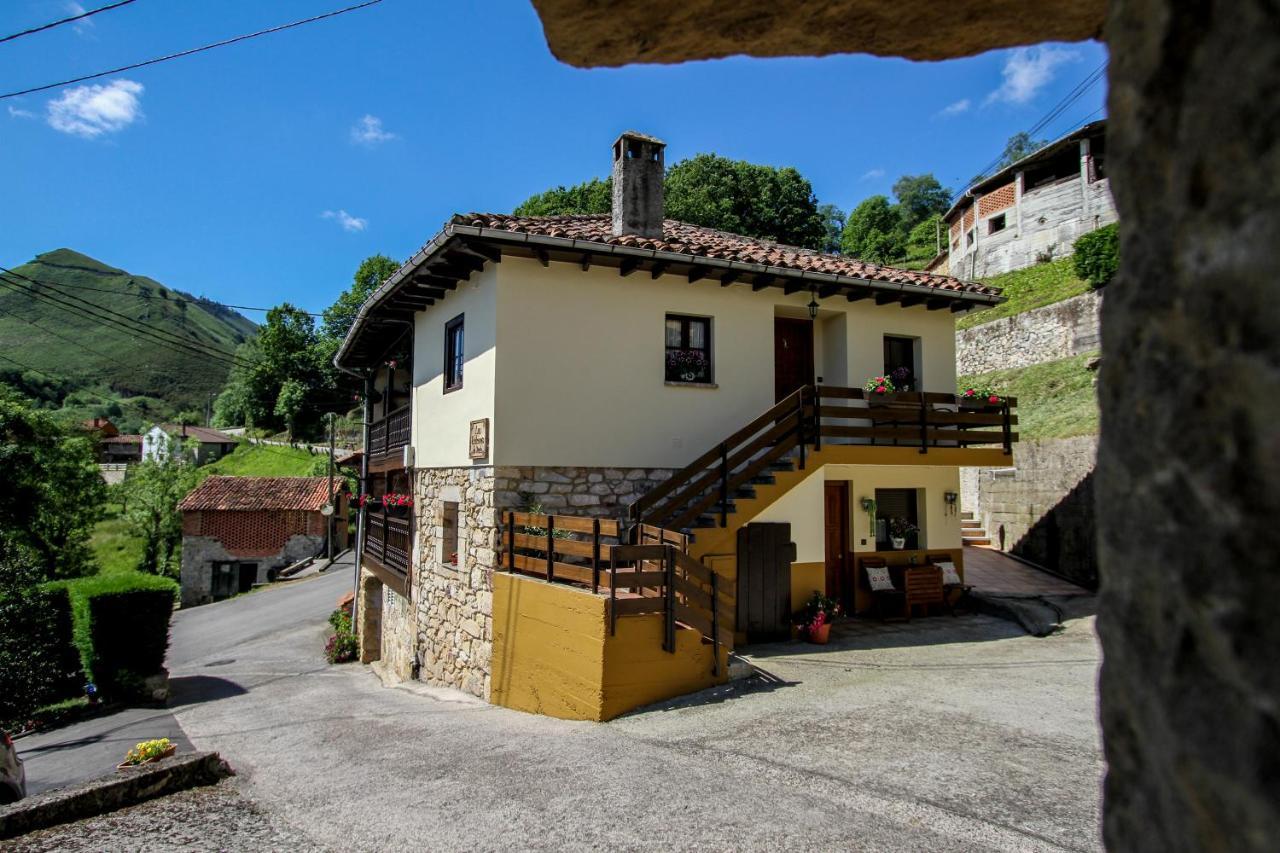 Apartamentos 'Los Balcones De Nieda 2' Onís Esterno foto
