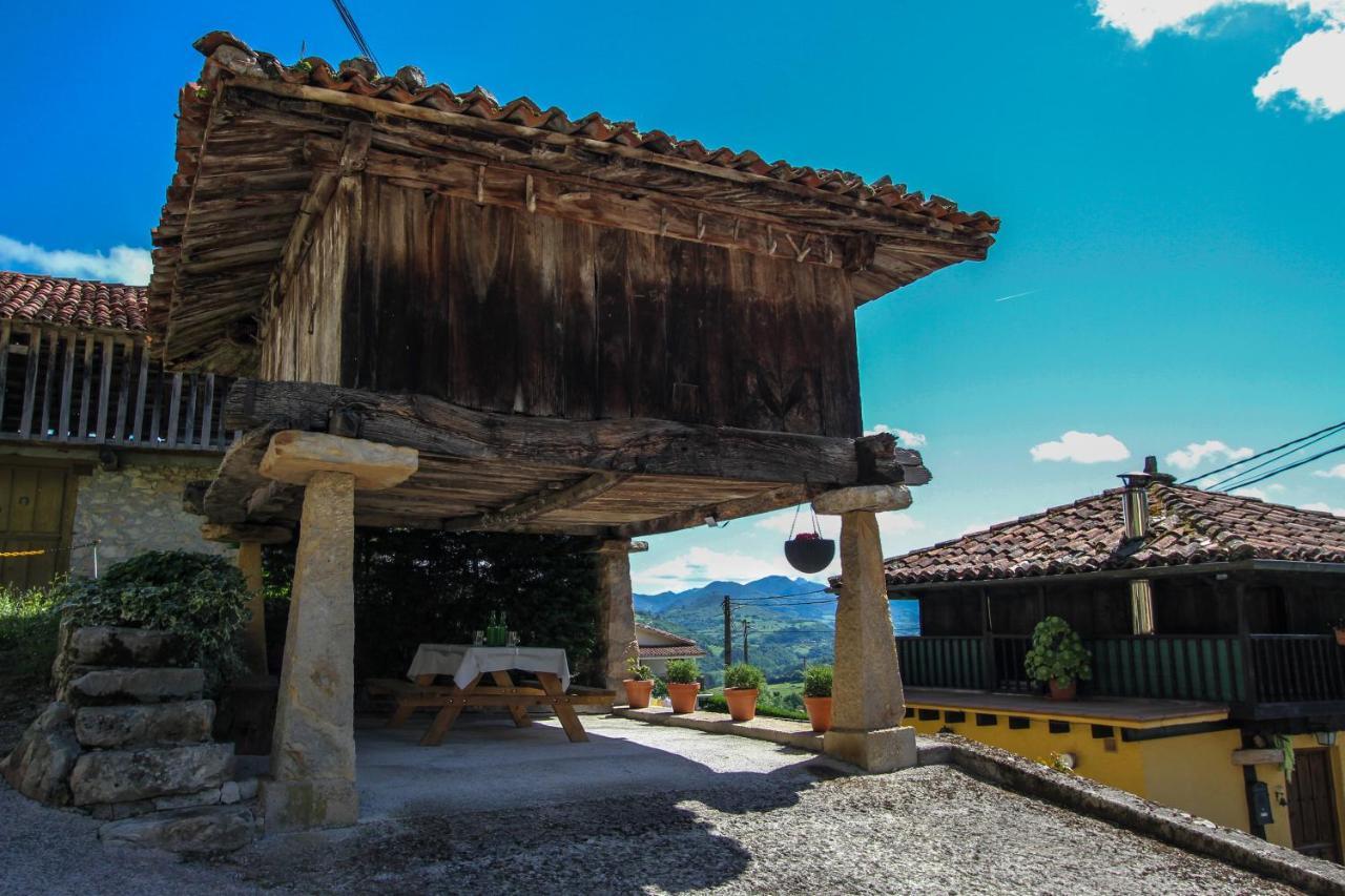 Apartamentos 'Los Balcones De Nieda 2' Onís Esterno foto