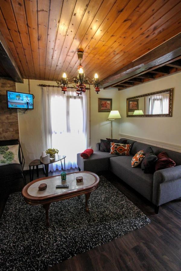 Apartamentos 'Los Balcones De Nieda 2' Onís Esterno foto